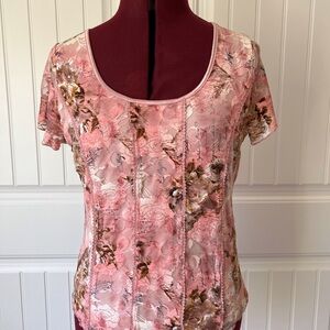 Lace overlay, short sleeved pink floral top.